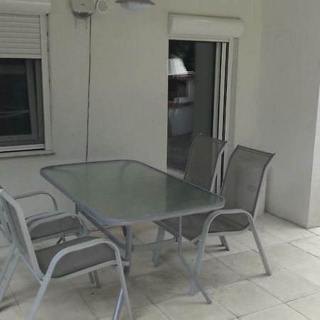 Friends 2 Apartment Peraia  ภายนอก รูปภาพ