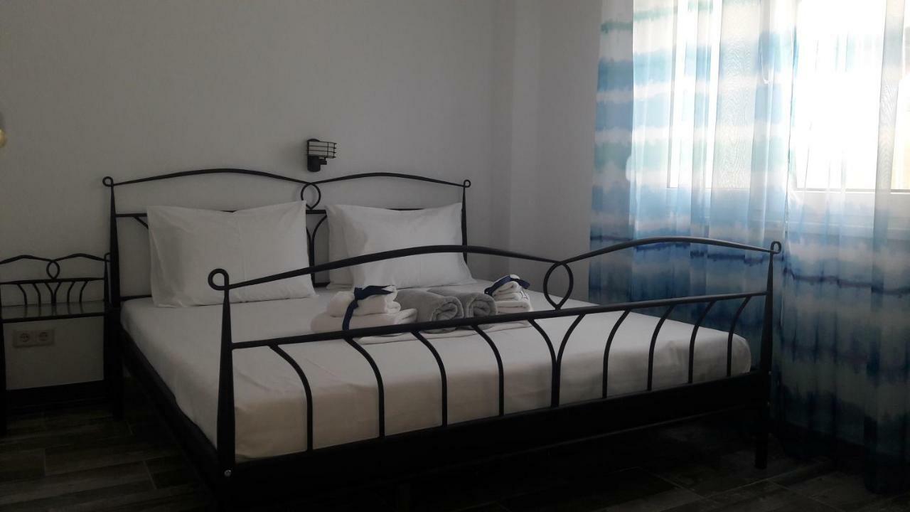 Friends 2 Apartment Peraia  ภายนอก รูปภาพ