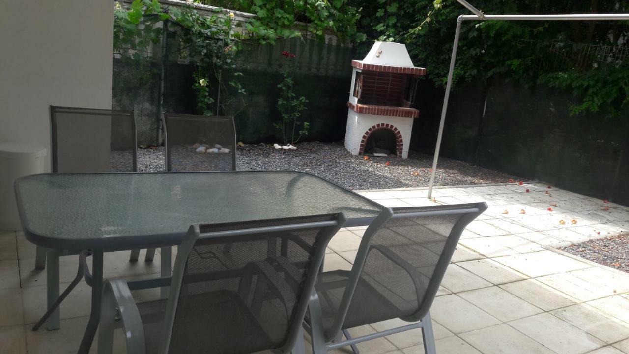 Friends 2 Apartment Peraia  ภายนอก รูปภาพ